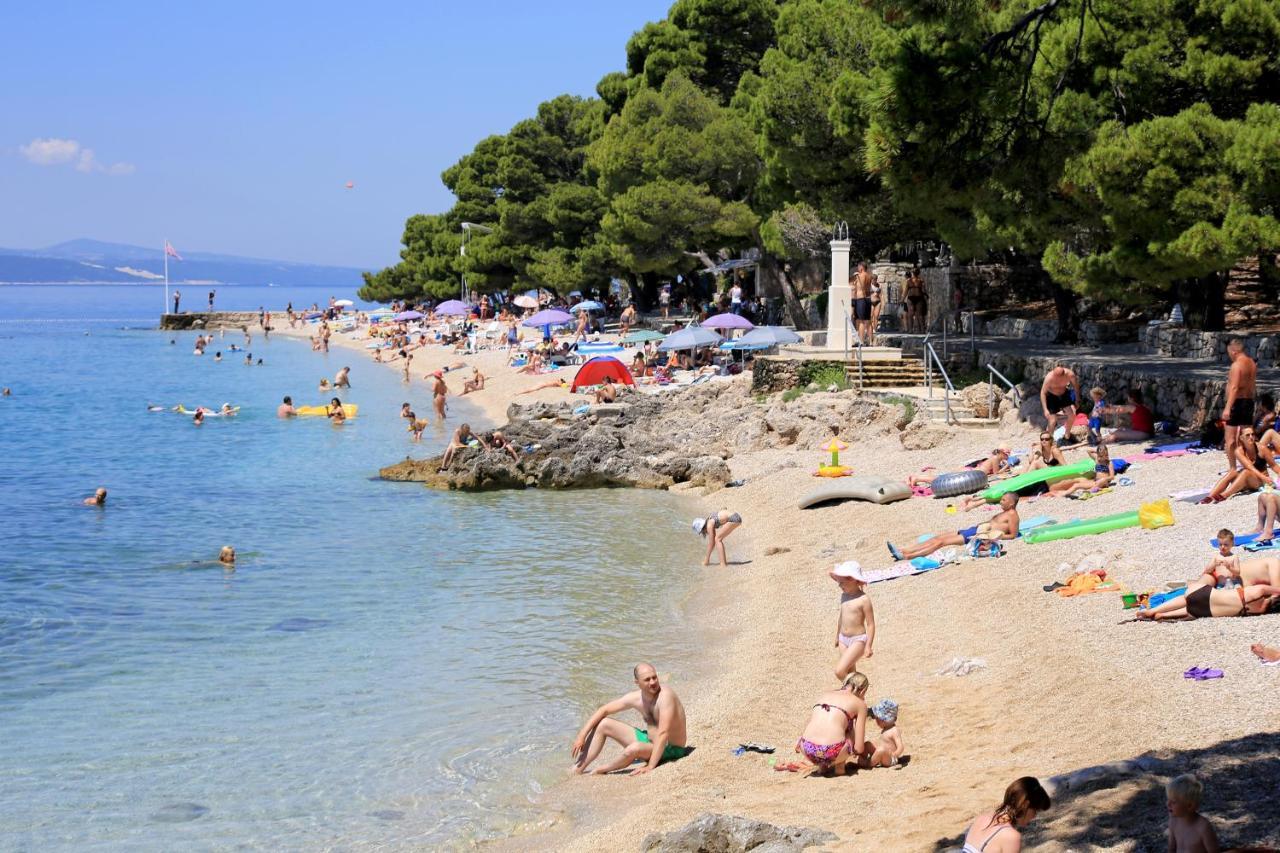 Apartments By The Sea Brela, Makarska - 6688 Dış mekan fotoğraf