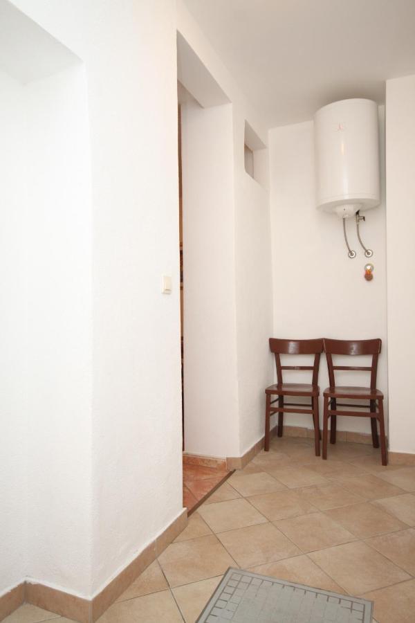 Apartments By The Sea Brela, Makarska - 6688 Dış mekan fotoğraf